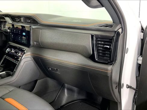 Used 2025 GMC Sierra 1500 AT4 AWD/4WD image 22