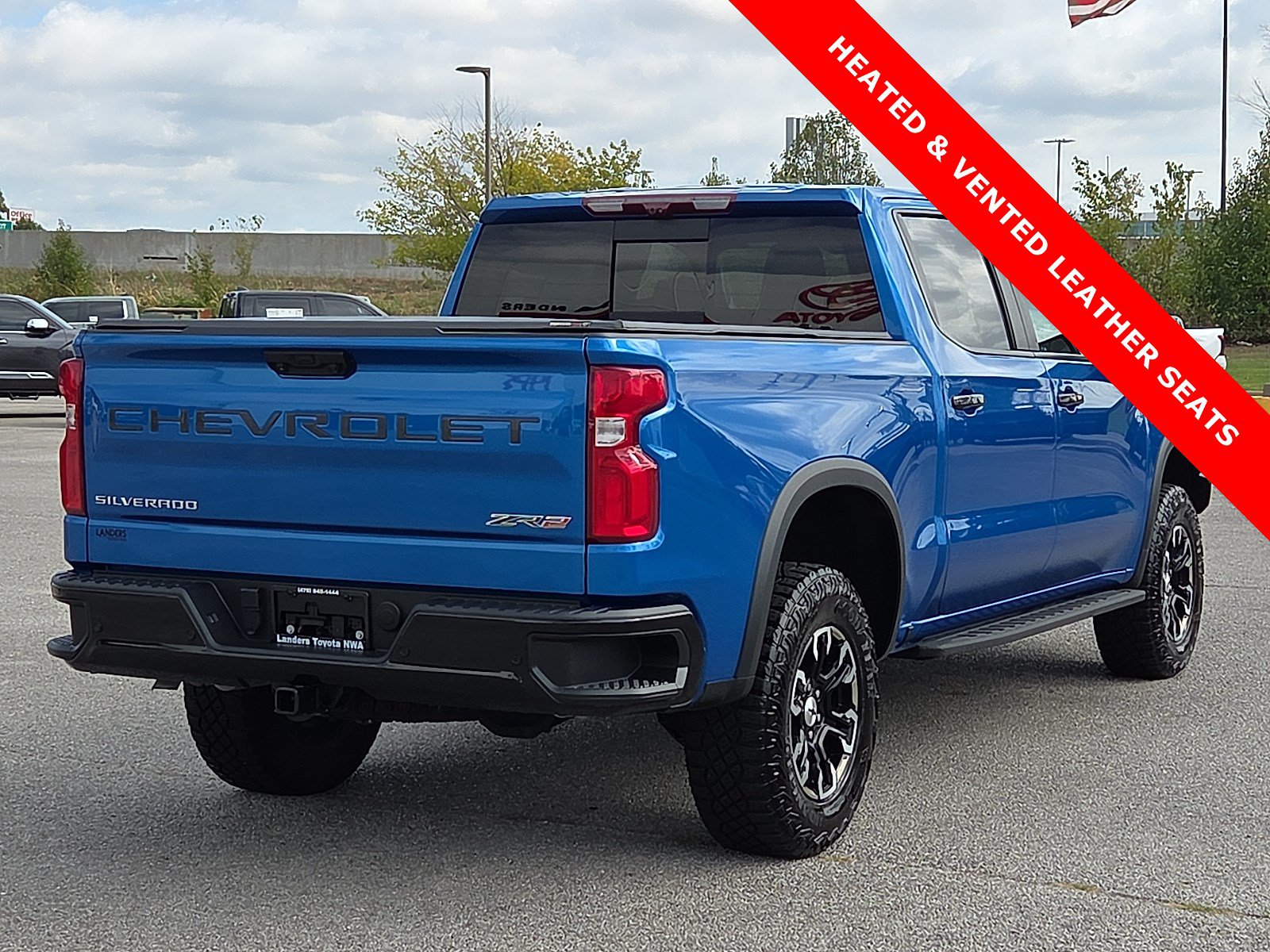 Used 2023 Chevrolet Silverado 1500 ZR2 w/ Technology Package AWD/4WD image 5