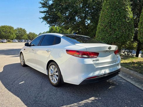 Used 2016 Kia Optima EX w/ Premium Package FWD image 3