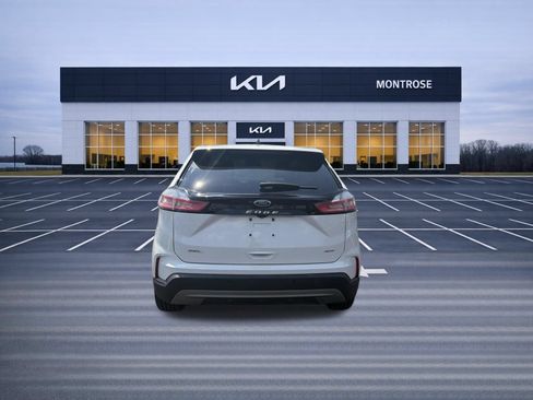 Used 2022 Ford Edge SEL AWD/4WD image 7