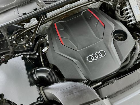 Used 2023 Audi SQ5 Premium Plus w/ Premium Plus Package image 32