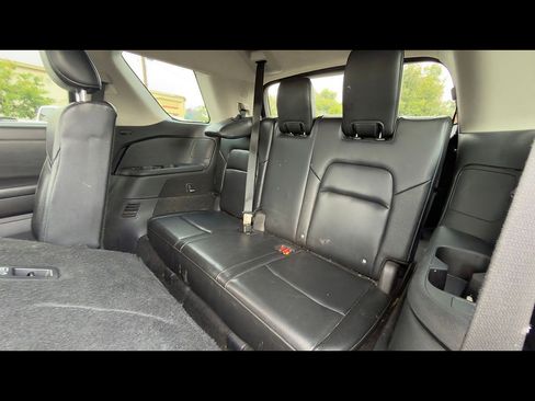 Used 2022 Nissan Pathfinder SL FWD image 9