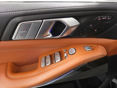 Used 2020 BMW X7 xDrive40i image 9