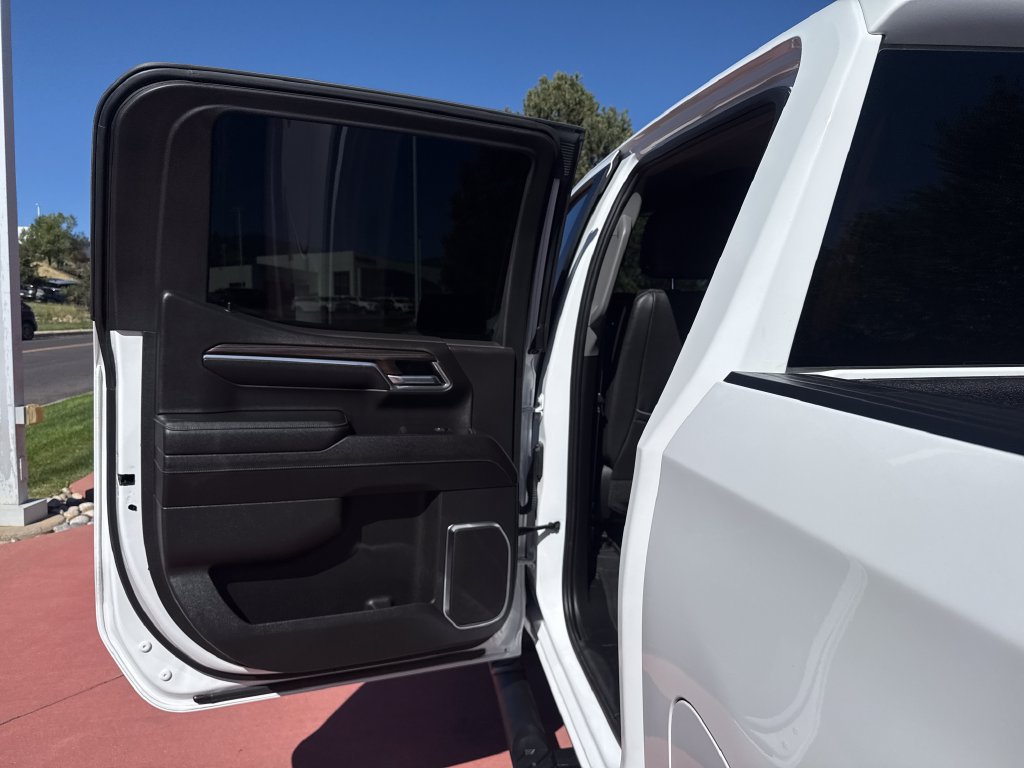 Used 2023 Chevrolet Silverado 1500 RST w/ Redline Edition AWD/4WD image 17