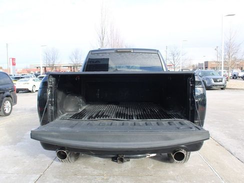 Used 2015 RAM 1500 Express image 10