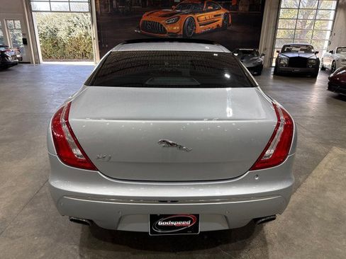 Used 2011 Jaguar XJ image 5