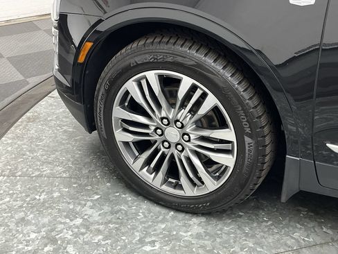 Certified 2018 Cadillac XT5 Premium Luxury AWD/4WD image 38