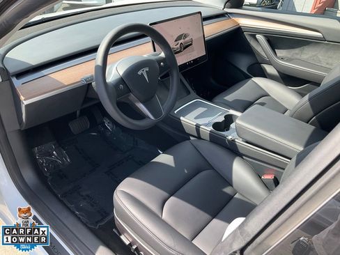 Used 2023 Tesla Model 3 Standard Range image 6