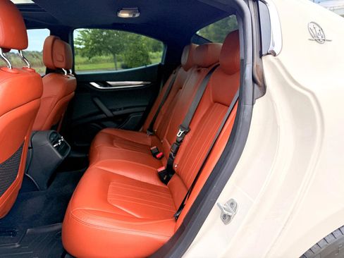 Used 2019 Maserati Ghibli image 18