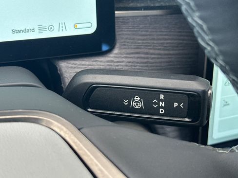 Used 2024 Rivian R1T Adventure Dual AWD/4WD image 19