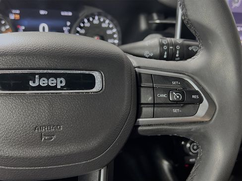 Used 2024 Jeep Compass Latitude AWD/4WD image 20
