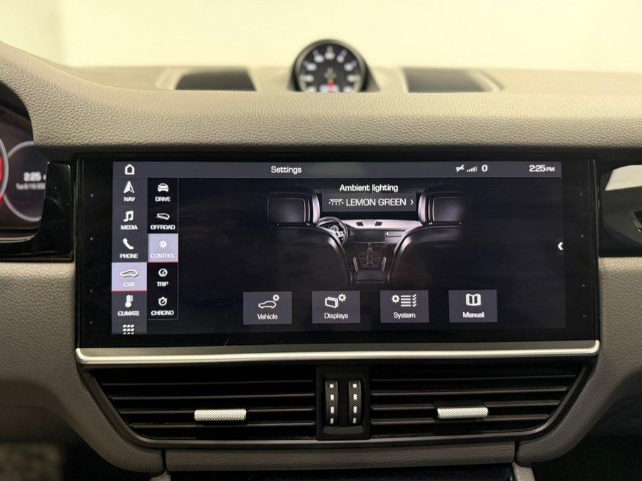 Used 2019 Porsche Cayenne S w/ Premium Plus Package AWD/4WD image 76