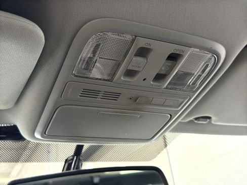 Used 2015 Honda Pilot Touring image 37