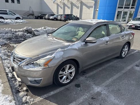 Used 2013 Nissan Altima 2.5 SV w/ 2.5SV Convenience Pkg image 3