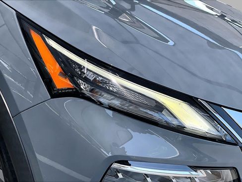 Used 2023 Nissan Rogue SL w/ SL Premium Package FWD image 28