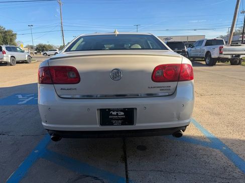 Used 2011 Buick Lucerne Super image 6