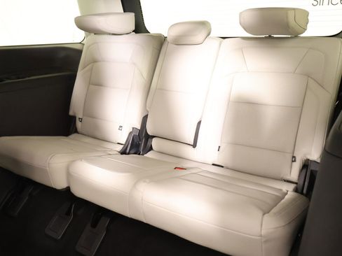 New 2026 Lincoln Navigator Premiere AWD/4WD image 14