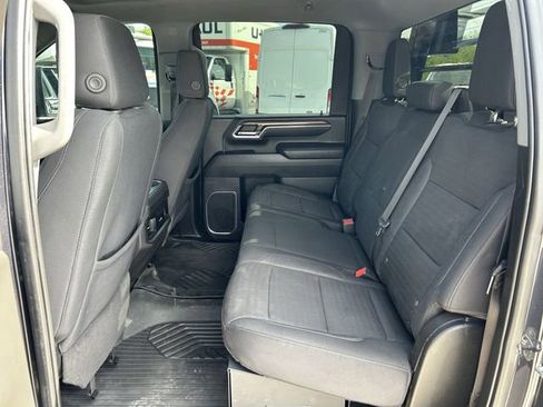 Used 2024 Chevrolet Silverado 2500 LT AWD/4WD image 29