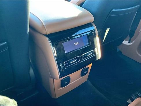 Used 2025 Lincoln Aviator Black Label w/ Black Label Special Edition image 10