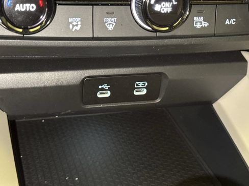Used 2025 Honda Accord SE image 25