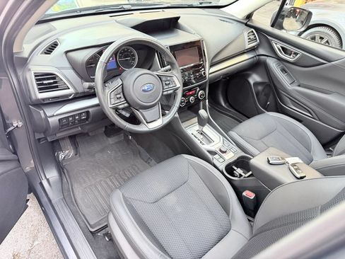 Used 2021 Subaru Forester Premium AWD/4WD image 10