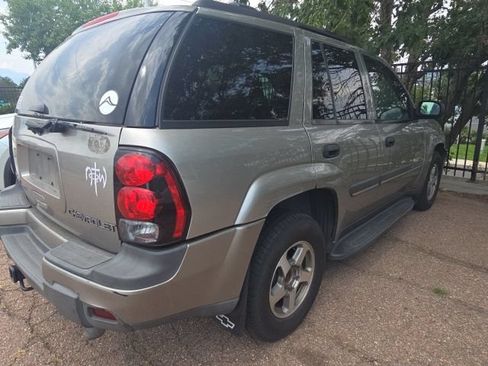Used 2002 Chevrolet TrailBlazer LT w/ Preferred Equipment Group AWD/4WD image 9