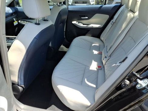 New 2026 Nissan Sentra SL FWD image 7