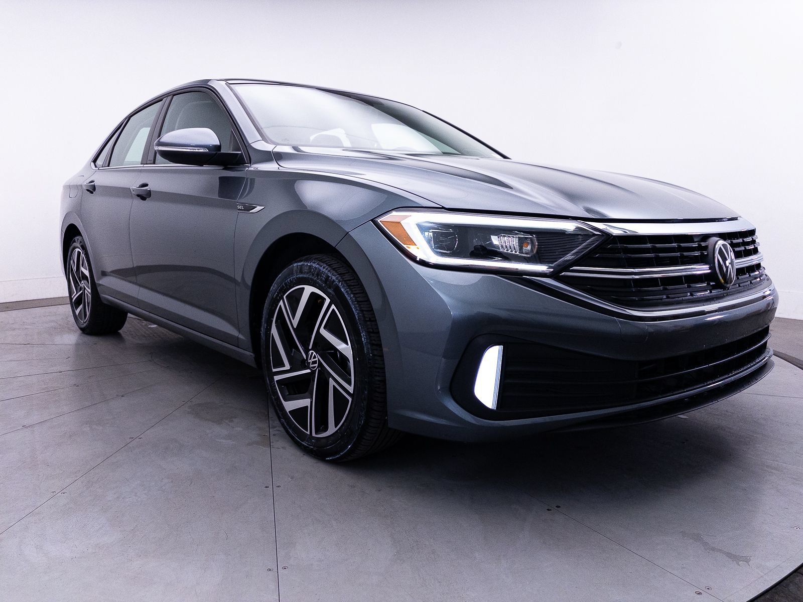 Used 2023 Volkswagen Jetta SEL FWD image 11