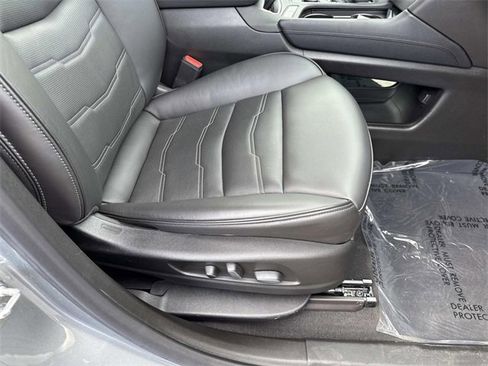 Certified 2024 Cadillac XT6 Premium Luxury w/ Platinum Package image 15