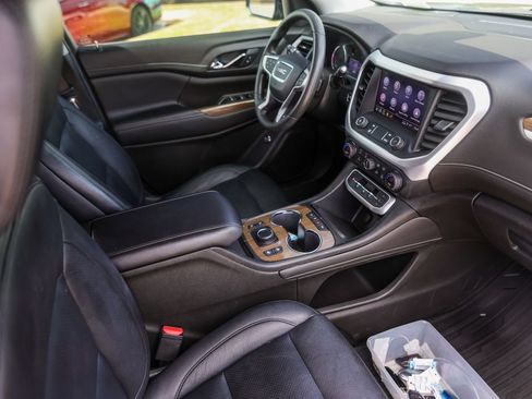 Used 2022 GMC Acadia SLE w/ Driver Convenience Package FWD image 32