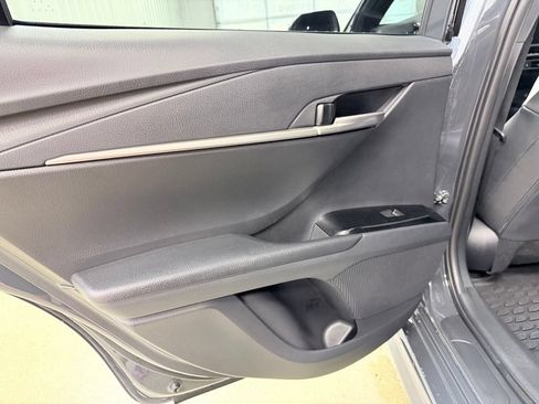 Used 2026 Toyota Camry SE AWD/4WD image 16