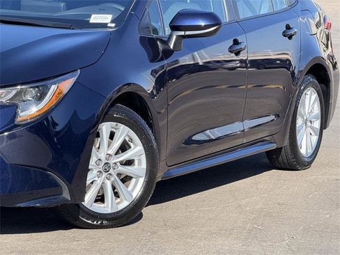 Certified 2025 Toyota Corolla LE image 3