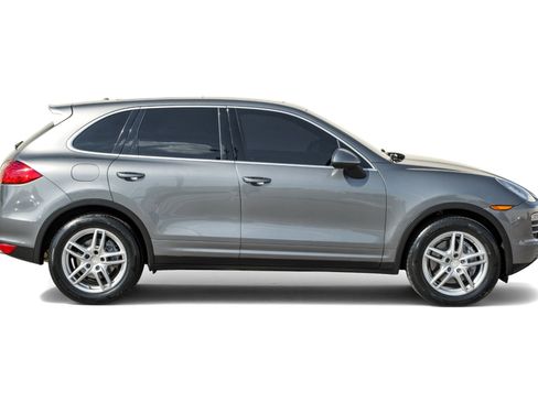 Used 2014 Porsche Cayenne image 7