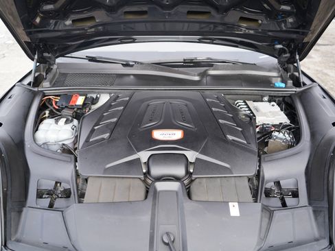 Used 2021 Porsche Cayenne Turbo image 85