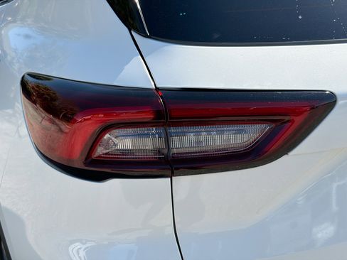 Used 2023 Ford Escape Platinum image 10