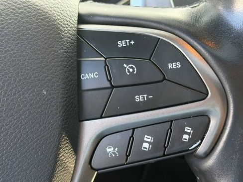 Used 2020 Jeep Grand Cherokee Limited X RWD image 17