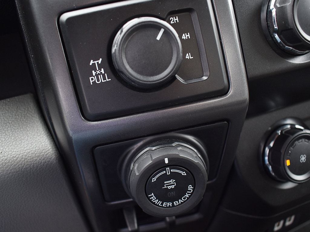 Used 2019 Ford F150 XLT w/ Equipment Group 302A Luxury AWD/4WD image 25