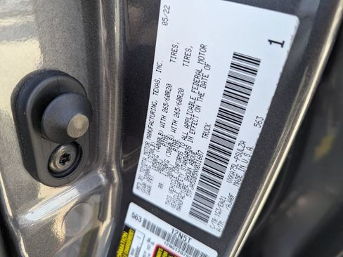 Used 2022 Toyota Tundra Limited AWD/4WD image 15