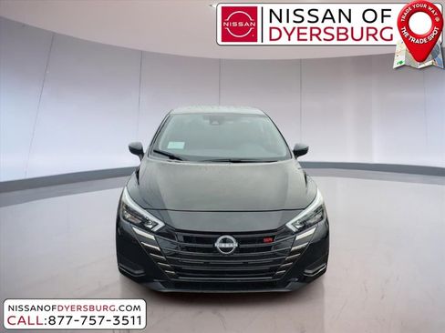 New 2025 Nissan Versa SR w/ Trunk Package FWD image 8