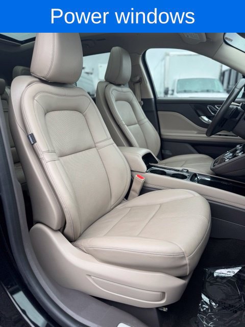 Certified 2022 Lincoln Corsair AWD w/ Premium Package image 32