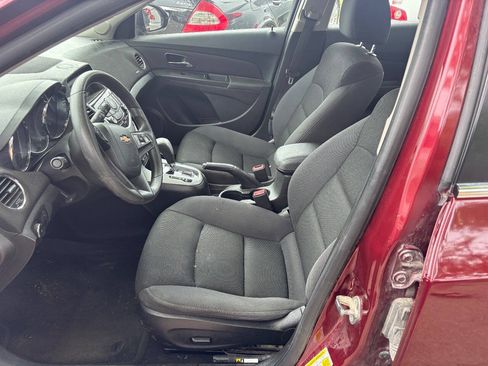 Used 2015 Chevrolet Cruze LT FWD image 11