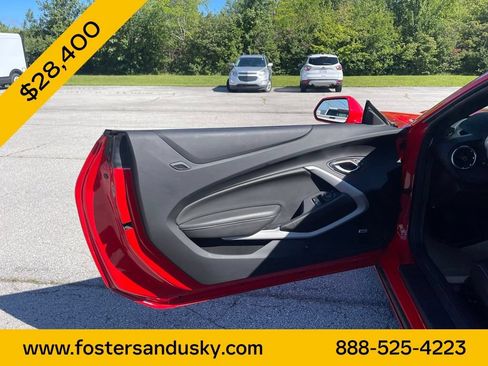 Used 2022 Chevrolet Camaro LT w/ Technology Package RWD image 14