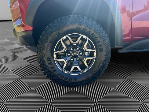 Used 2026 Chevrolet Colorado ZR2 image 9