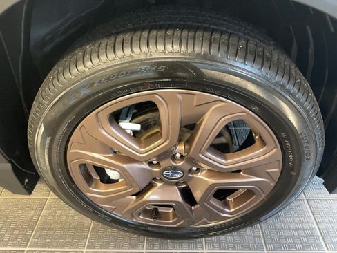 Used 2025 Subaru Ascent Bronze Edition AWD/4WD image 5