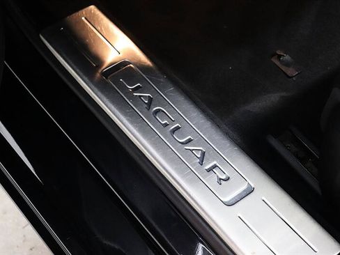 Used 2015 Jaguar XJ L Portfolio RWD image 47