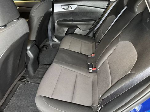 Used 2022 Kia Forte LXS w/ LXS Technology Package FWD image 20