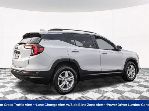 Used 2023 GMC Terrain SLE w/ Driver Convenience Package FWD image 11