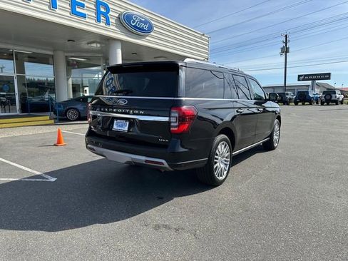 Certified 2024 Ford Expedition Max Platinum AWD/4WD image 2