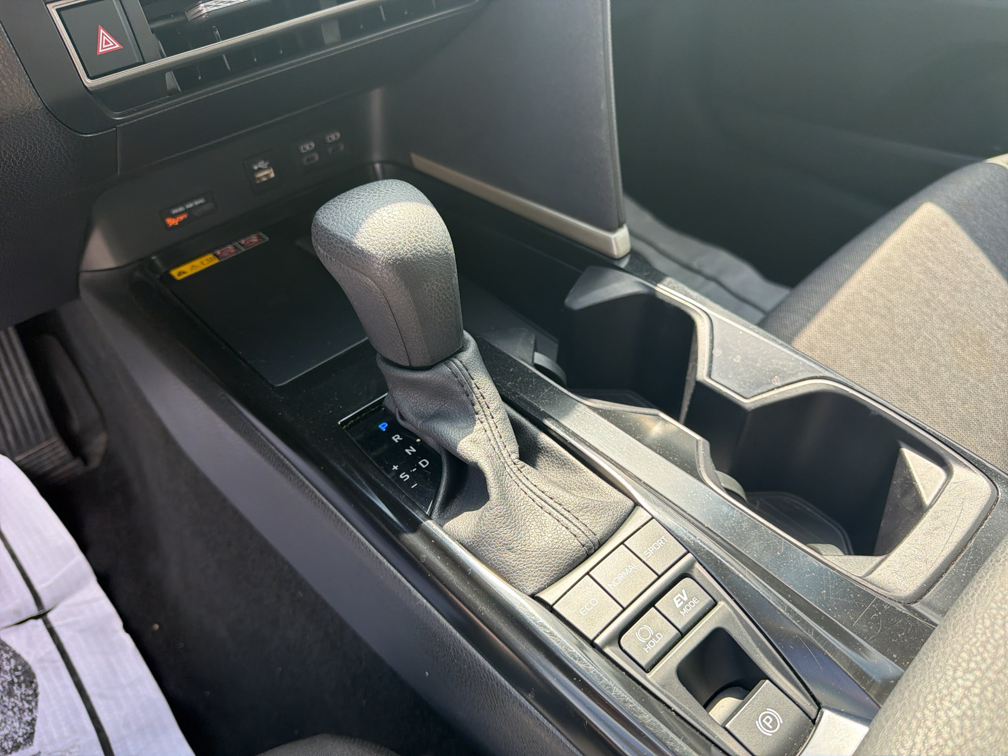 Used 2025 Toyota Camry LE FWD image 20