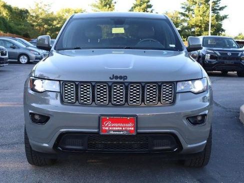 Used 2020 Jeep Grand Cherokee Altitude AWD/4WD image 4